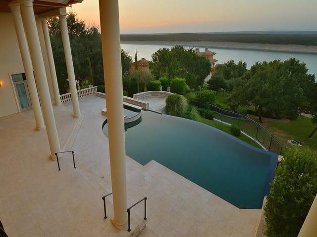 217 Bella Riva DR