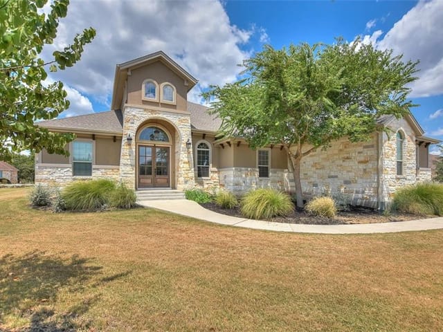 217 Canyon Vista LN