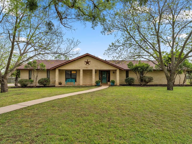 217 Corder Ln