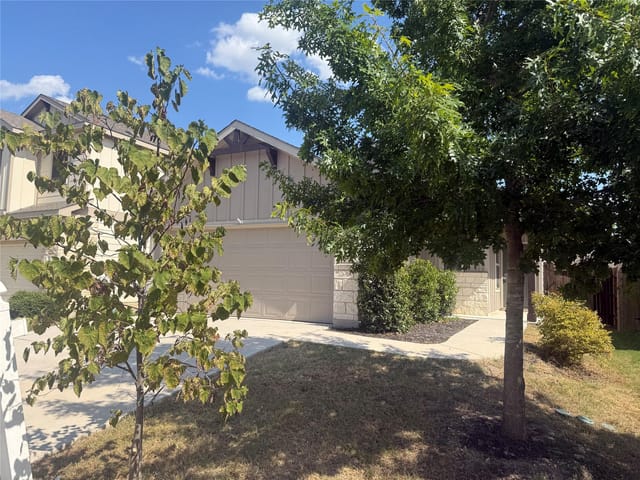 217 La Dera DR