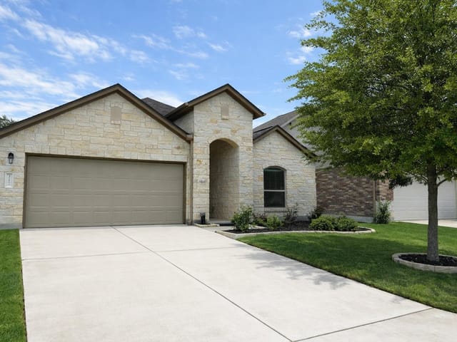217 Lewisville LN