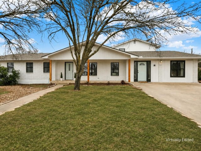 217 W Driftwood DR