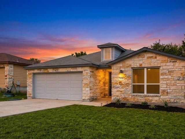 View 21709 Crystal WAY 21709 Crystal WAY - property photo 1 - Luxury home in Lago Vista, TX