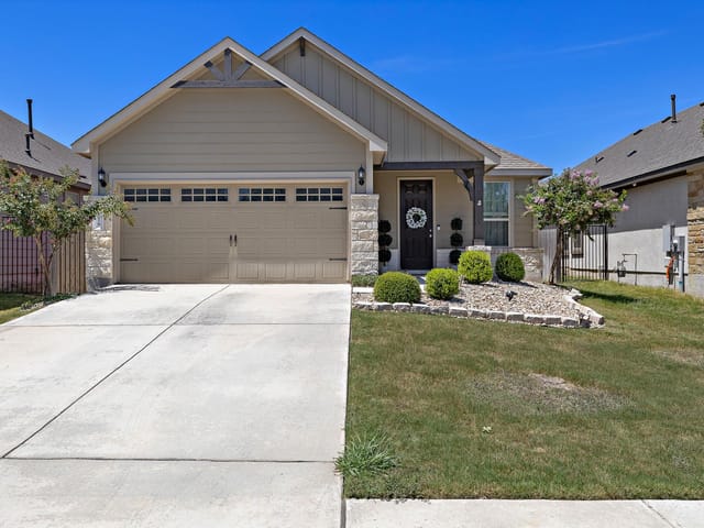 218 Bonnet BLVD