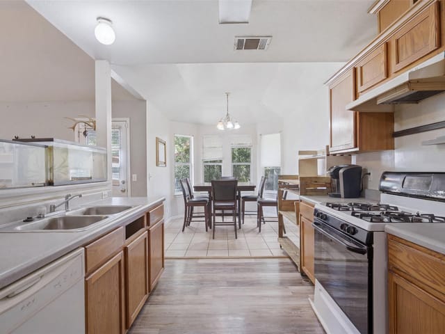 218 Juniper ST