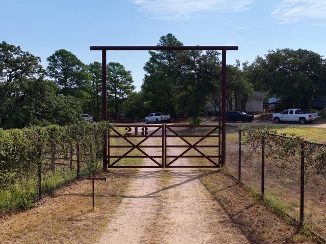 218 Little Ranch RD
