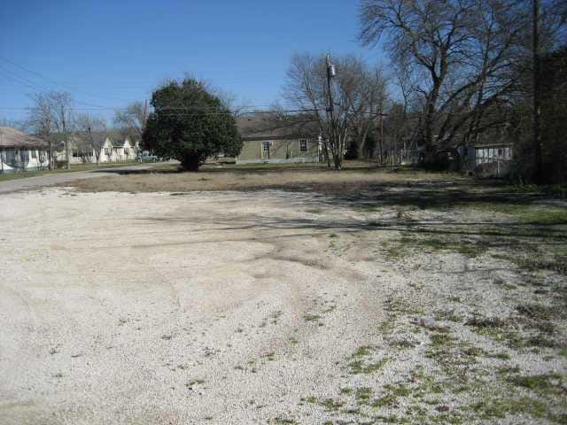 218 Lizzie ST