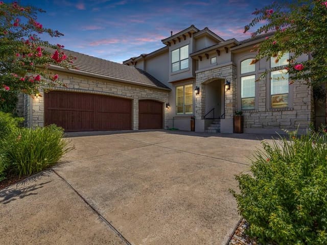 219 Golden Bear Dr
