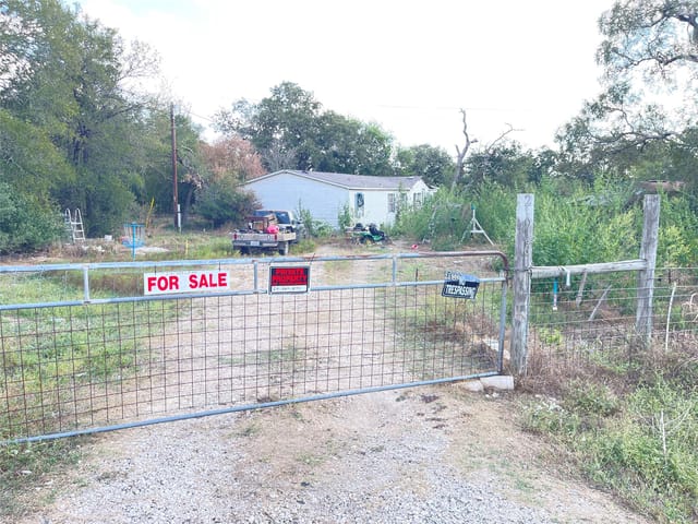 21906 Silvia DR