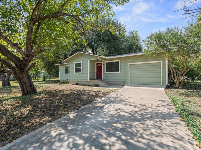 22 Park LN
