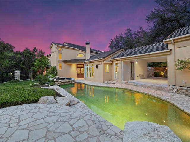 22 TREEHAVEN Ln