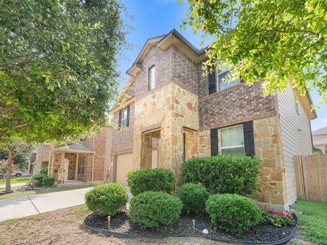 220 Golden Vista ST