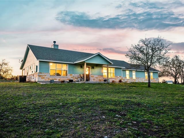220 Three Creeks DR