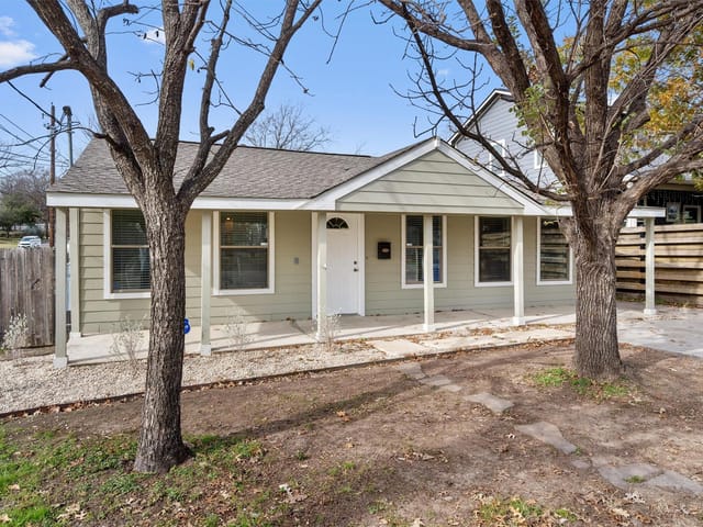 2200 Alexander Ave