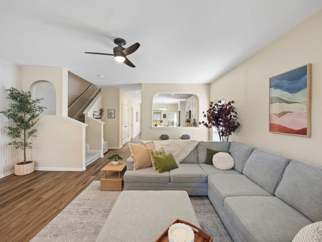 2200 Amur Dr