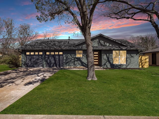 2200 Cindy Ln