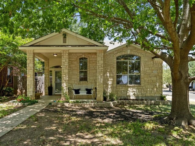 2200 Mary Lou Retton Ln