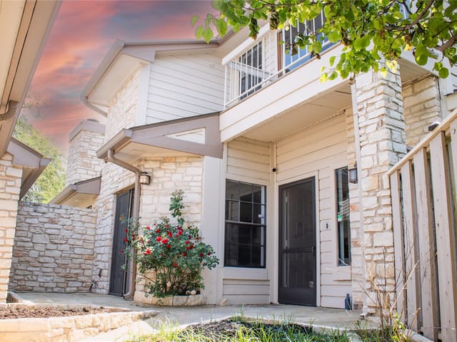 2201 Lakeway Blvd Unit #2