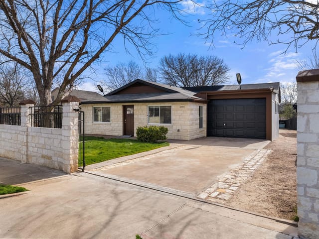 2201 Teri Rd