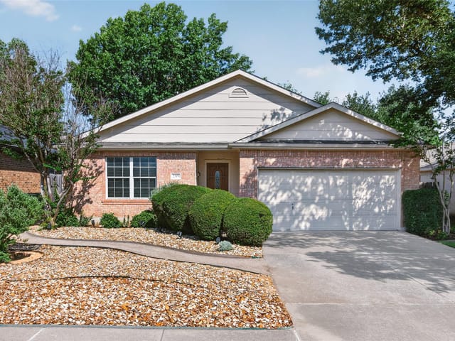 2203 Kimra LN