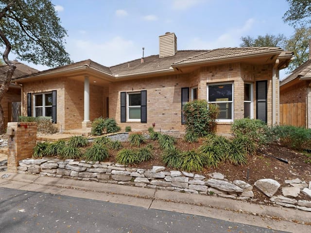 2203 Onion Creek Pkwy Unit #8