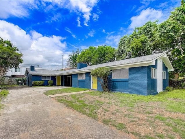 2203 Ventura Dr