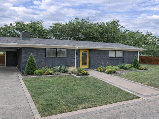 2203 Ventura Dr