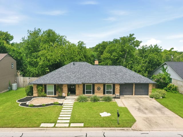 2204 Creekview DR