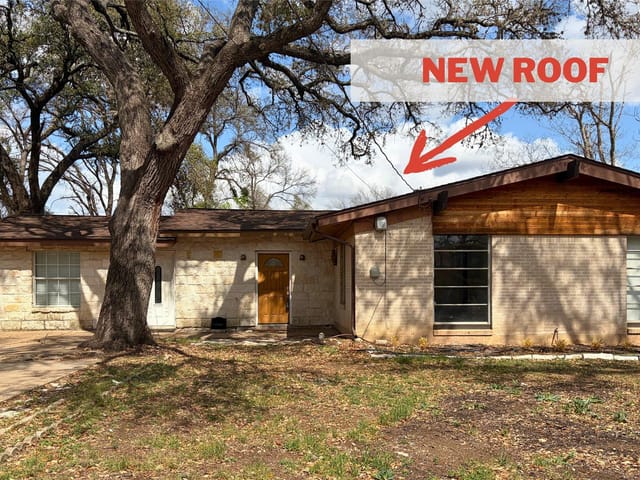 2204 Fair Oaks DR