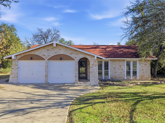 2204 N Celia Dr