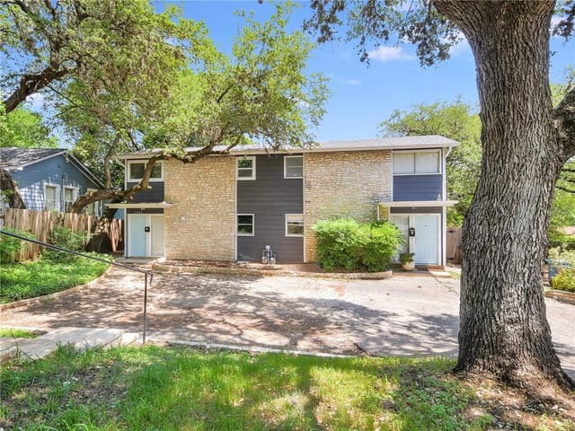 2204 W 9th ST Unit #B
