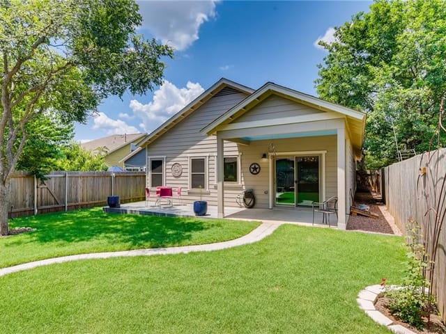 2205 Amur Dr