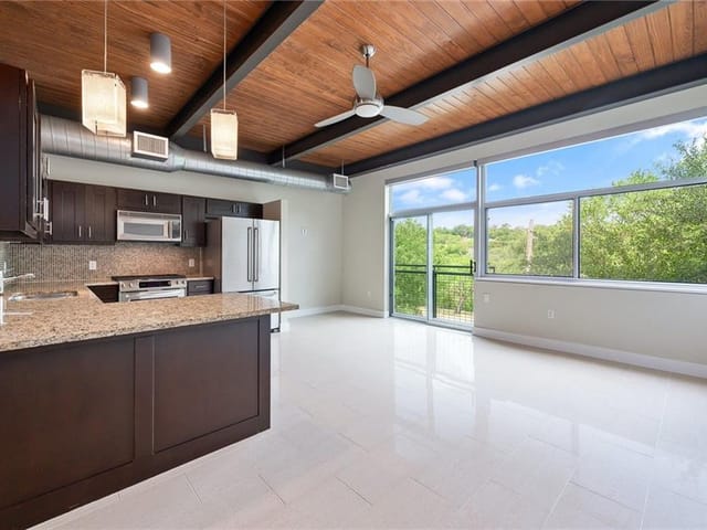 2205 N Lamar Blvd Unit #213