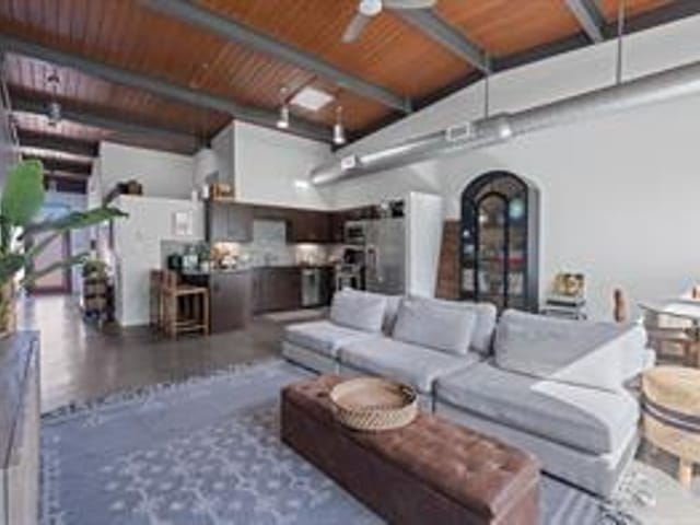 2205 N Lamar BLVD Unit #523