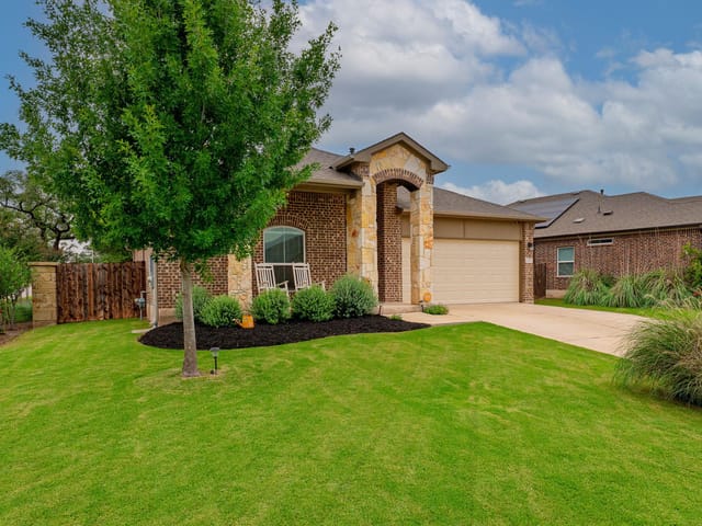 2205 Singletree Bnd