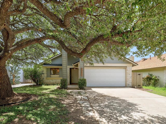 2205 Waterway BND
