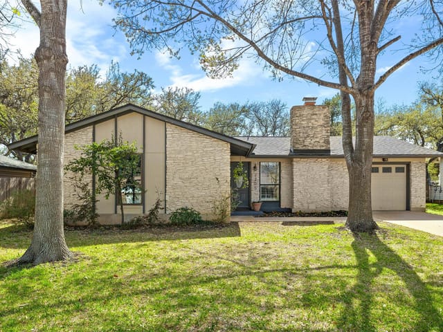 2205 Whitestone Dr