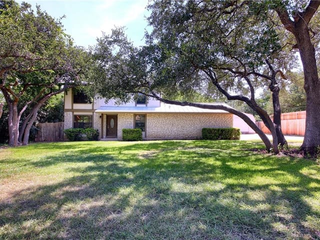 2206 Emerald Isle DR