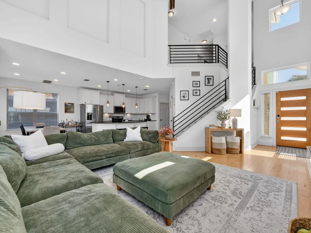 2206 Hermia ST Unit #33