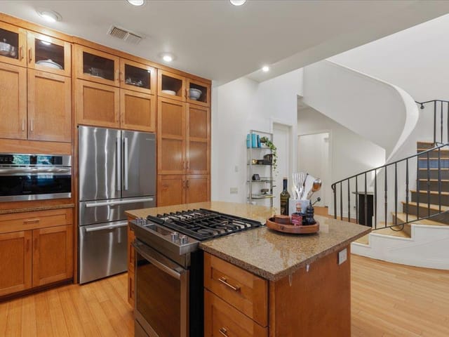 2207 Forest TRL Unit #A