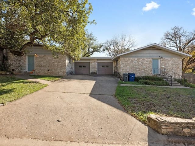 2207 Rae Dell Ave