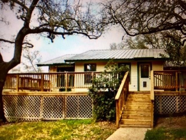 2207 Saratoga Dr