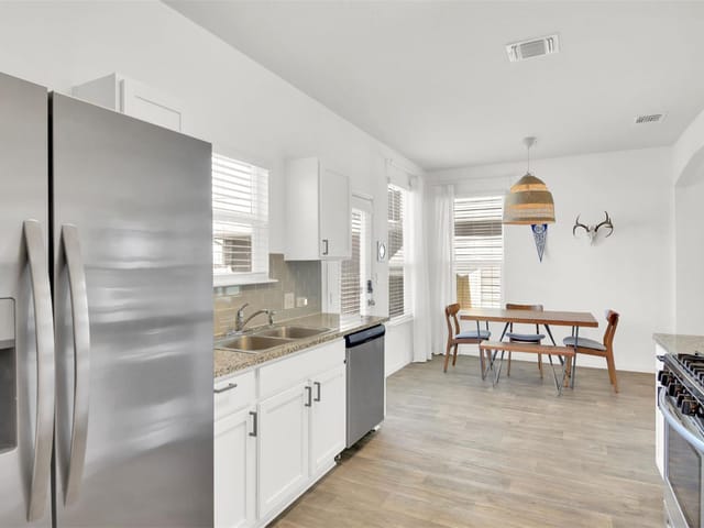 2208 Arborside Dr
