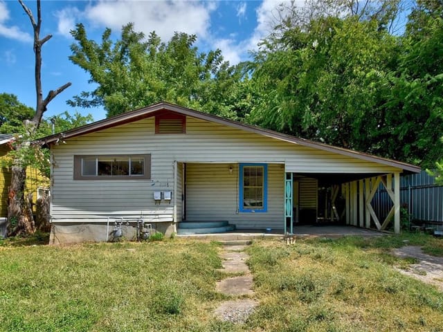 2208 E 18th St Unit #A