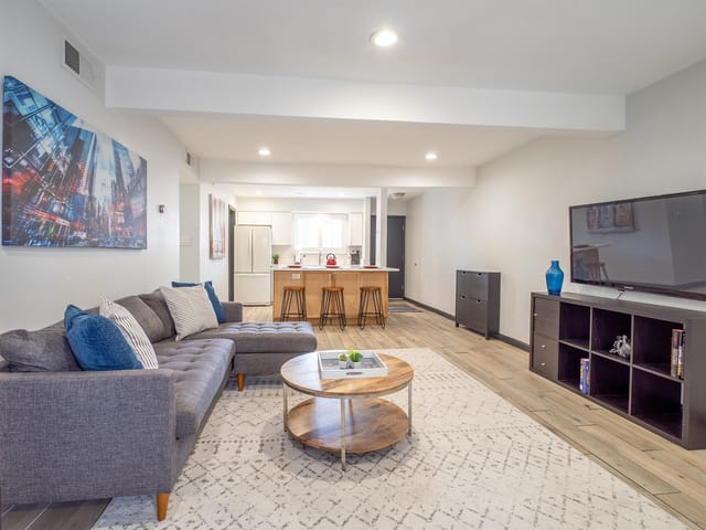 2208 Enfield RD Unit #104