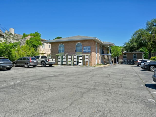 2208 Enfield RD Unit #106