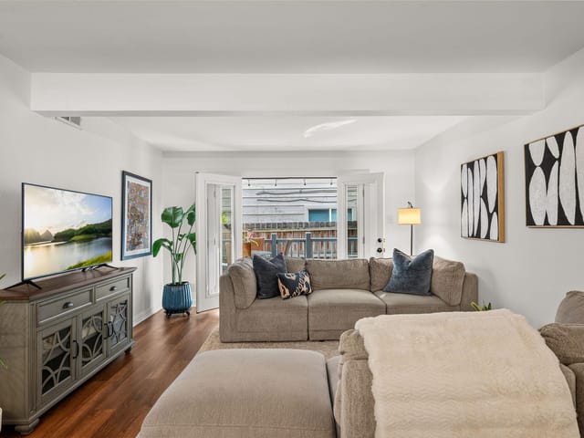 2208 Enfield RD Unit #107