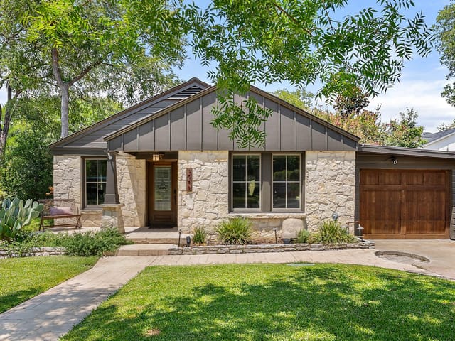 2208 Mountain View RD