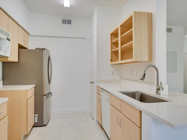 2209 Hancock Dr Unit #11