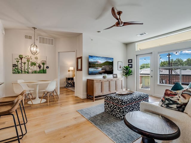 2209 Hancock Dr Unit #15